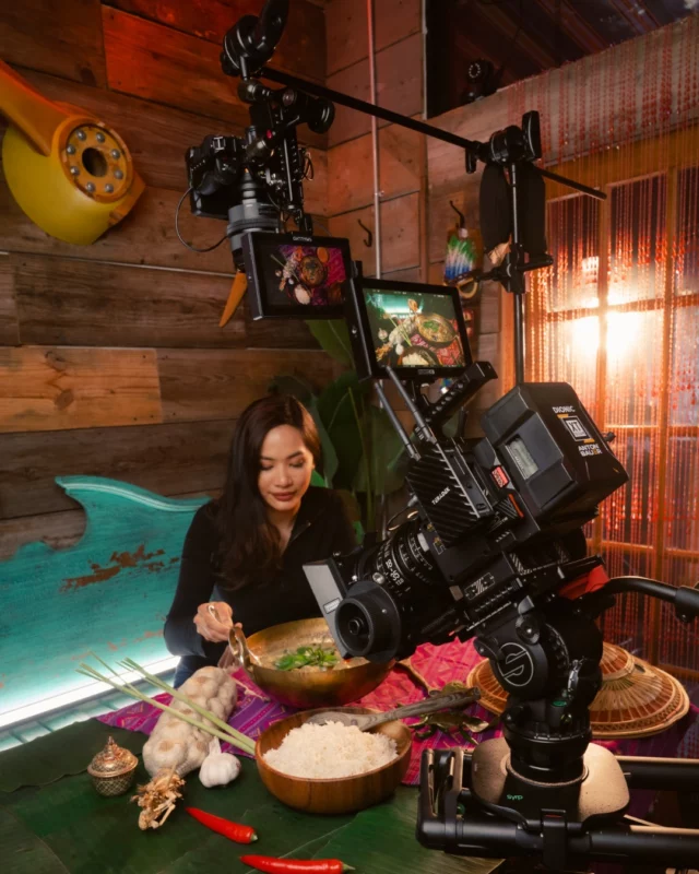 Every sizzle. Every pour. Every moment captured flawlessly. 🎥

With Sachtler, filming hospitality and food is smooth, stable, and effortless — letting the flavors and experiences shine on screen.

Fluid. Precise. Cinematic.

📷: @timberwolf.studios

#Sachtler #Filmmaking #CameraGear #FoodCinematography